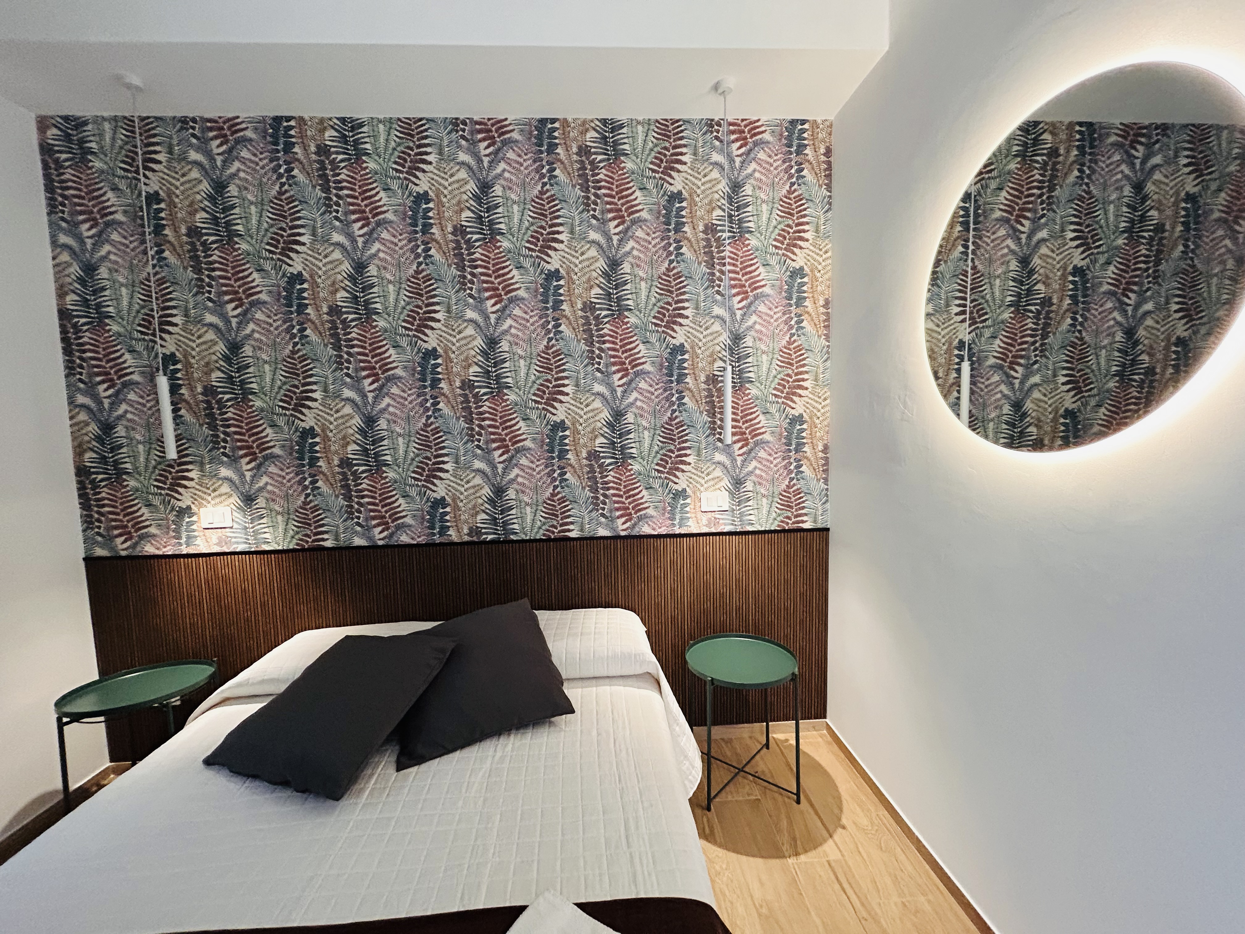 Camera Matrimoniale con Vista Giardino